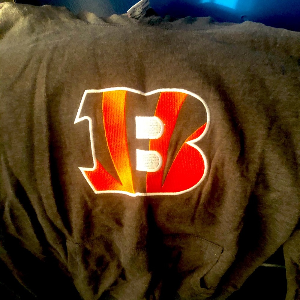 Cincinnati Bengals Pink Victoria’s secrets hoodie size small brand new NWOT